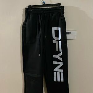 New sweatpants size medium